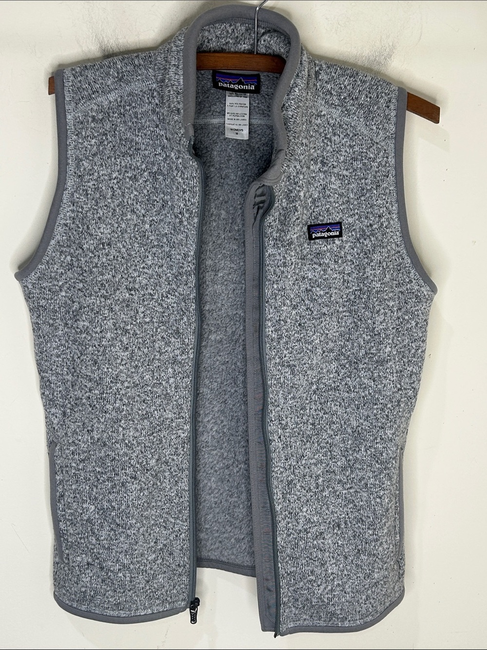PATAGONIA Gray Better Sweater Fleece Vest Size Medium - Picture 16 of 16
